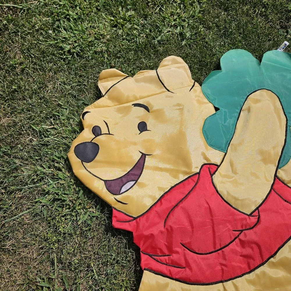 Vintage Winnie The Pooh Shamrock Outdoor Garden Flag 40X29 St. Patty's  Day‎